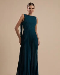 Vestido de Festa Longo Crepe Chiffon Plissado com Lenço nas Alças Verde Escuro