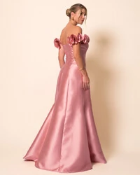 Vestido Longo de Festa Zibeline Ombro a Ombro com Flores e Fenda Rose