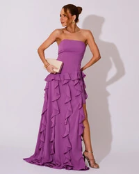 Vestido de festa Longo Tomara que Caia Crepe Chiffon com Bababos Cascata e Fenda Fúcsia