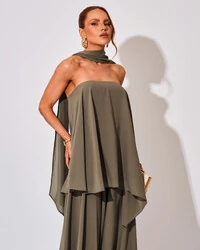 Vestido de Festa Longo Chiffon Crepe em Camadas com Lenço Verde Oliva