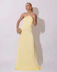 Vestido Longo de Cetim com Decote Triangular e Amarração nas Costas Degagê Amarelo Manteiga