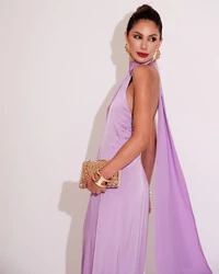 Vestido de Festa Gola Alta com Decote nas Costas Acetinado Lilás