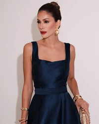 Vestido de Festa Longo Zibeline com Fenda e Faixa Azul Marinho
