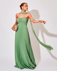 Vestido de Festa Longo Tomara que Caia Plissado com Lenço Verde Kiwi