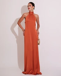 Vestido de Festa Gola Alta com Decote nas Costas Acetinado Terracota