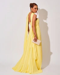 Vestido de Festa Longo Tomara que Caia Plissado com Lenço Amarelo Manteiga