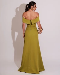 Vestido de Festa Longo Ombro a Ombro com Fenda em Alfaiataria Verde Oliva Claro