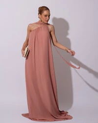 Vestido de Festa Longo Crepe Fluido um Ombro Só com Lenço Rose