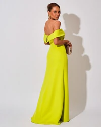 Vestido de Festa Longo Ombro a Ombro com Fenda em Alfaiataria Verde Lima