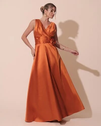 Vestido de Festa Longo Plus Size Zibeline Faixa e Flor Terracota