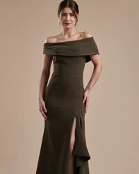 Vestido de Festa Longo Alfaiataria Ombro a Ombro com Babado Cascata Verde Oliva