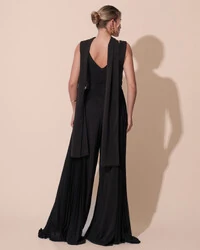 Macacão de Festa Longo Crepe Pantalona Plissado e Lenço Preto