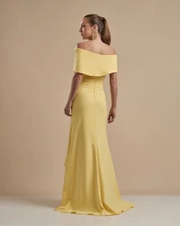 Vestido de Festa Longo Alfaiataria Ombro a Ombro com Babado Cascata Amarelo Manteiga