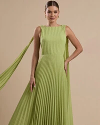 Vestido de Festa Longo Crepe Chiffon Plissado com Lenço nas Alças Verde Garden
