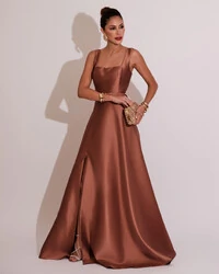 Vestido de Festa Longo Zibeline com Fenda e Faixa Mocha Mousse