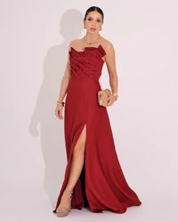 Vestido de Festa Longo Alfaiataria Tomara que Caia com Fenda Detalhe Marsala
