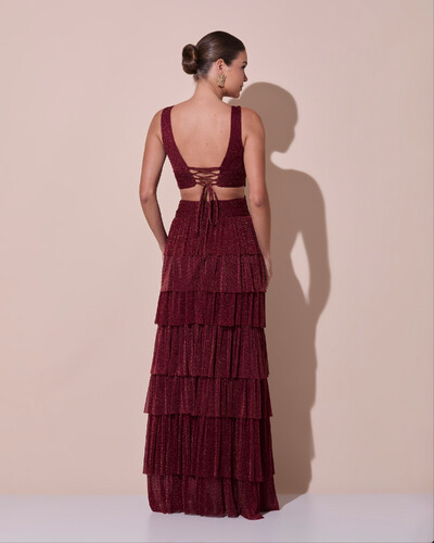 Foto Vestido De Festa Longo Decote V Tule Brilho Recortes Camadas Marsala