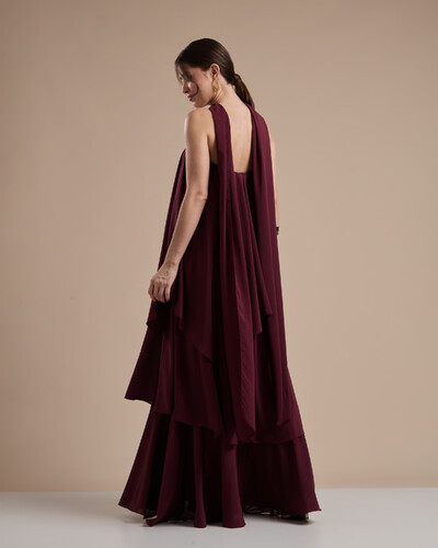 FotoVestido de Festa Longo Chiffon Crepe em Camadas com Lenço Marsala