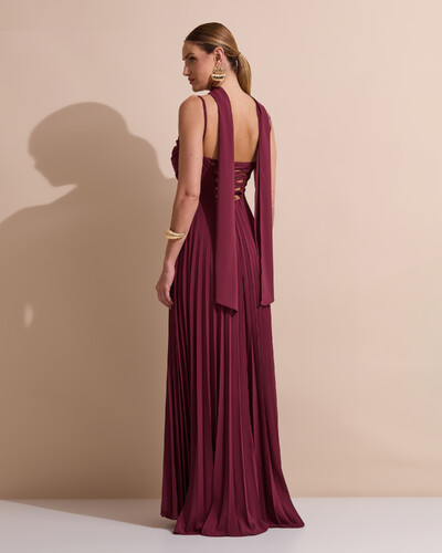 Foto Vestido de Festa Longo Crepe Chiffon Plissado Trançado e Lenço Marsala