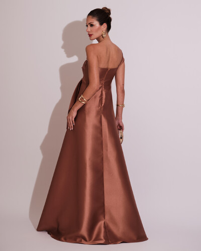 FotoVestido de Festa Longo Zibeline um Ombro Só Mullet Mocha Mousse