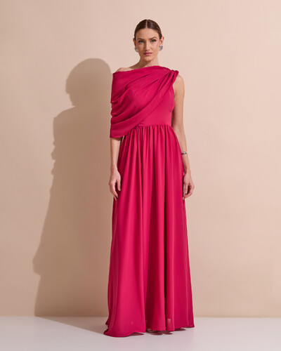 Foto Vestido de Festa Longo Um Ombro Só Crepe Chiffon Capa Drapeado Cereja