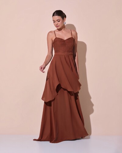 Foto Vestido de Festa Longo Decote Coração Plissado Crepe Chiffon Babados Cascata Marrom New