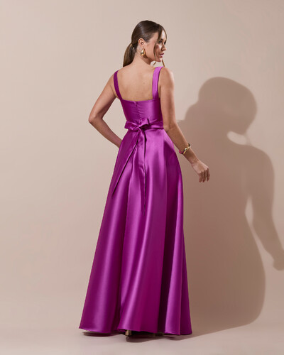 FotoVestido de Festa Longo Zibeline com Fenda e Faixa Fúcsia