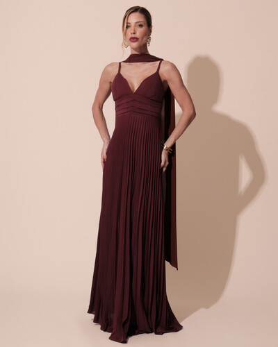Foto Vestido de Festa Longo Plissado Crepe Chiffon com Alça e Lenço Marsala