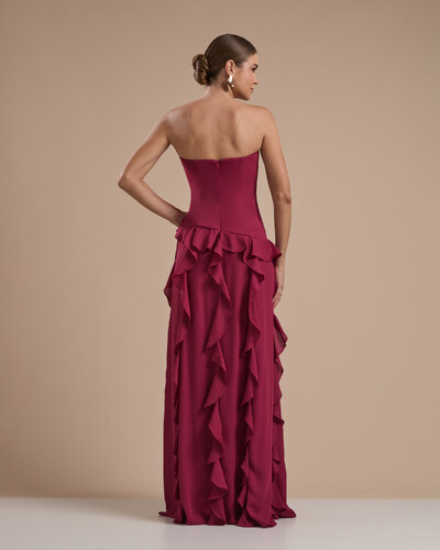 Foto Vestido de festa Longo Tomara que Caia Crepe Chiffon com Bababos Cascata e Fenda Cereja