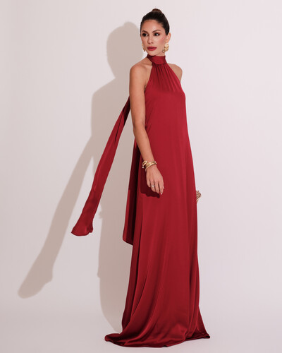 Foto Vestido de Festa Gola Alta com Decote nas Costas Acetinado Marsala Escuro