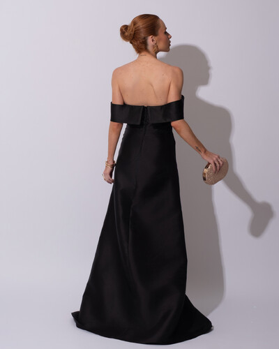 FotoVestido de Festa Longo Zibeline Ombro a Ombro Drapeado e Fenda Preto