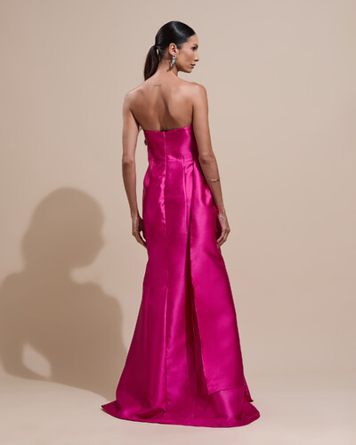Foto Vestido de Festa Longo Tomara que Caia Zibeline Drapeado e Faixa Pink