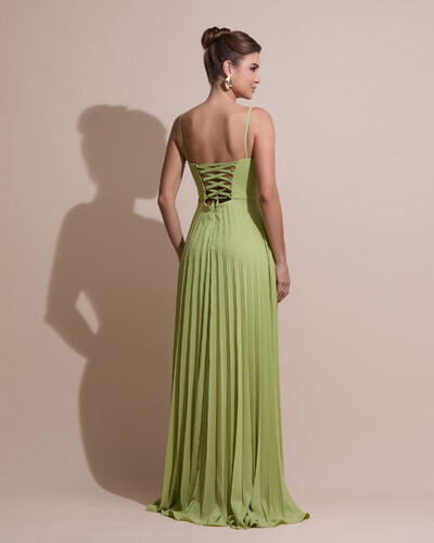 FotoVestido de Festa Longo Crepe Chiffon Plissado Trançado e Lenço Verde Garden