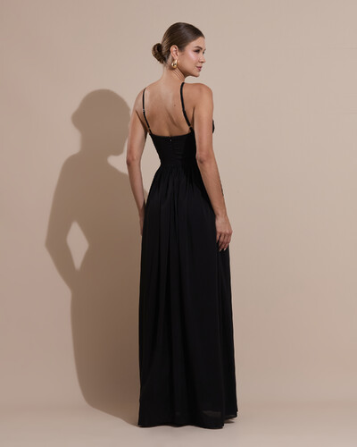 FotoVestido de Festa Longo Crepe Chiffon Drapeado com Alças Finas Preto