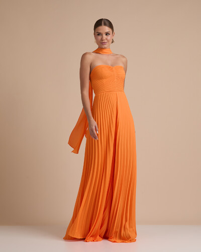 Foto Macacão de Festa Longo Crepe Chiffon Tomara que Caia Plissado com Lenço Laranja