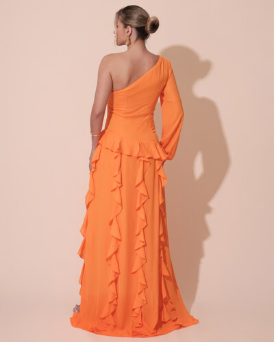 Foto Vestido de Festa Longo Crepe Um Ombro Só Manga Longa e Babados Cascata Fenda Laranja