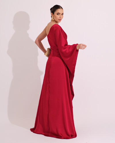 FotoVestido Longo de Cetim Fluido uma Manga e Detalhe Torcido Marsala