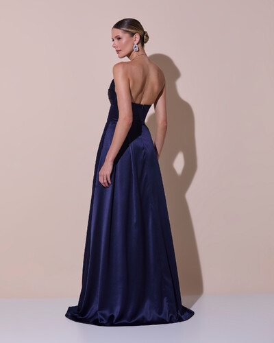 Foto Vestido de Festa Longo Tomara que Caia Cetim Decote Coração Fenda Azul Marinho Escuro