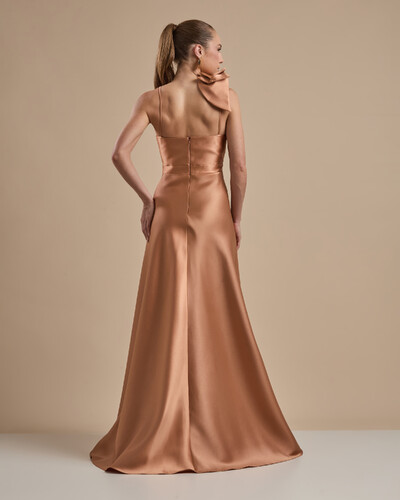 FotoVestido de Festa Longo em Zibeline com Laço Removível Mocha Mousse New