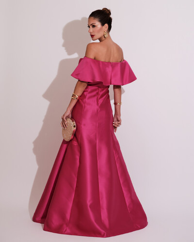FotoVestido de Festa Longo Ombro a Ombro Zibeline com Babado Pink