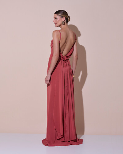 Foto Vestido de Festa Longo Crepe Chiffon Costas Lenço Cauda Terracota