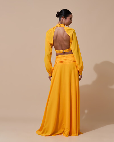 Foto Vestido de Festa Longo Gola Alta Crepe Chiffon Recortes Drapeado Manga Longa Fenda Laranja Manga New
