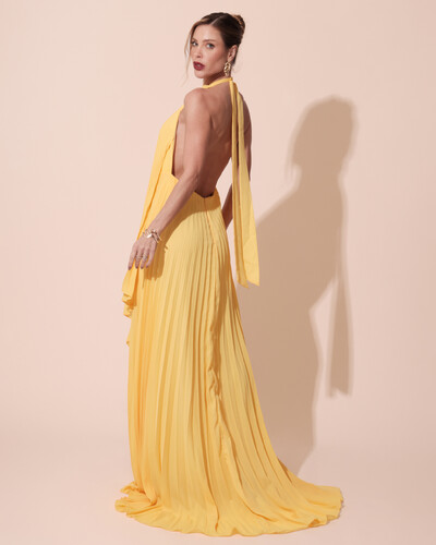 FotoVestidos de Festa Longo Chiffon Fluido Frente Única Plissado Duplo Amarelo