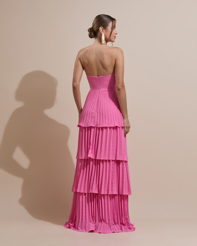 FotoVestido de Festa Longo Tomara que Caia Crepe Chiffon Plissado Camadas Rosa