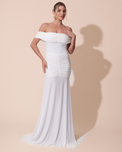 Foto Vestido de Festa Longo Tule Ombro a Ombro Drapeado com Saia Fluida Branco