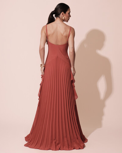 FotoVestido de Festa Longo Crepe Chiffon Alça Fina Saia Plissada com Babado Cascata Terracota