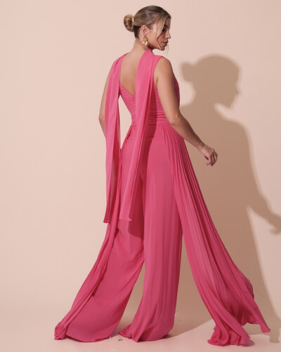 FotoMacacão de Festa Longo Crepe Pantalona Plissado e Lenço Pink New