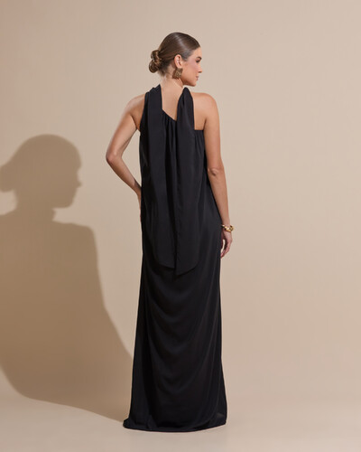 Foto Vestido de Festa Longo Crepe Fluido um Ombro Só com Lenço Preto