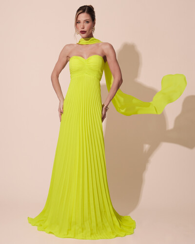 Foto Vestido de Festa Longo Tomara que Caia Plissado com Lenço Verde Lima