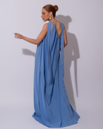 FotoVestido de Festa Longo Crepe Fluido um Ombro Só com Lenço Azul Atlantis